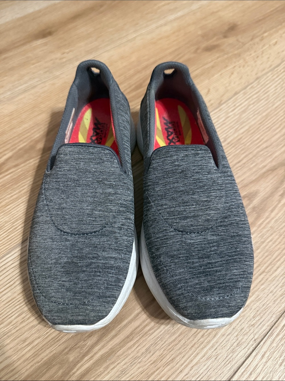 Sketchers Go Walk 4 Goga Max Slip-On Loafers in Gray with White Soles